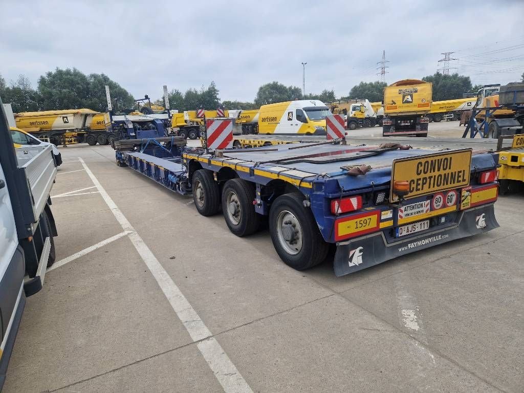 Tieflader of the type Faymonville STBZ-4VA (Hydr. vesseldeck 8+4,5+4,2+6m), Gebrauchtmaschine in Stabroek (Picture 4)