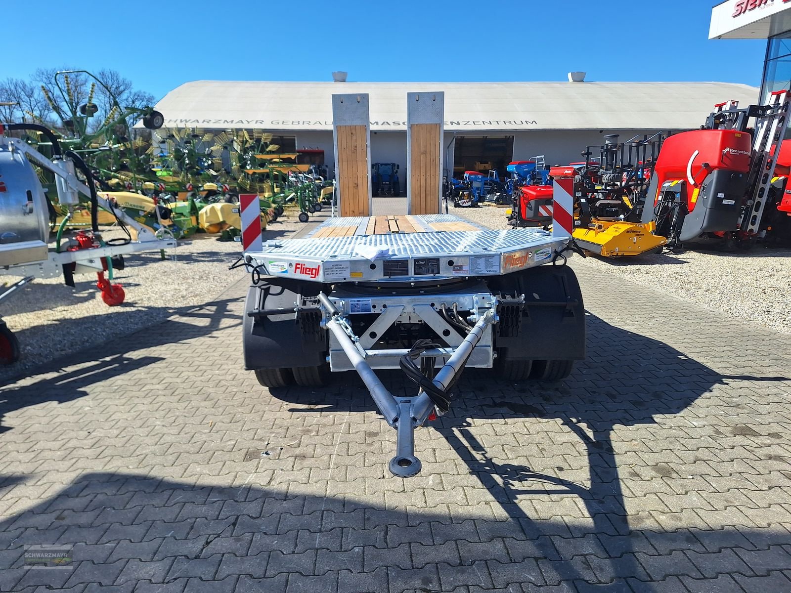 Tieflader des Typs Fliegl 3-Achs Tieflader, Neumaschine in Gampern (Bild 8)