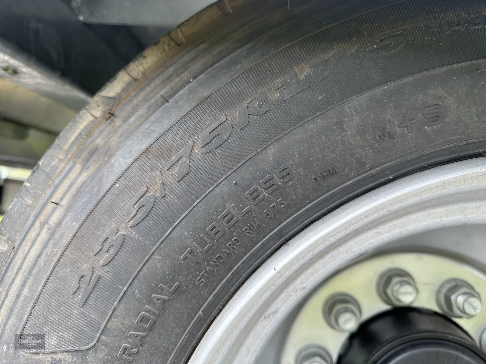 Tieflader des Typs Fliegl DTS-S 300 80 km/h LKW Tieflader mit Hyd. Rampen, Neumaschine in Rankweil (Bild 12)