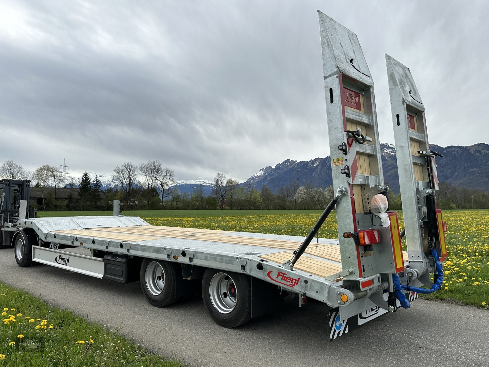 Tieflader типа Fliegl DTS-S 300 80 km/h LKW Tieflader mit Hyd. Rampen, Neumaschine в Rankweil (Фотография 15)