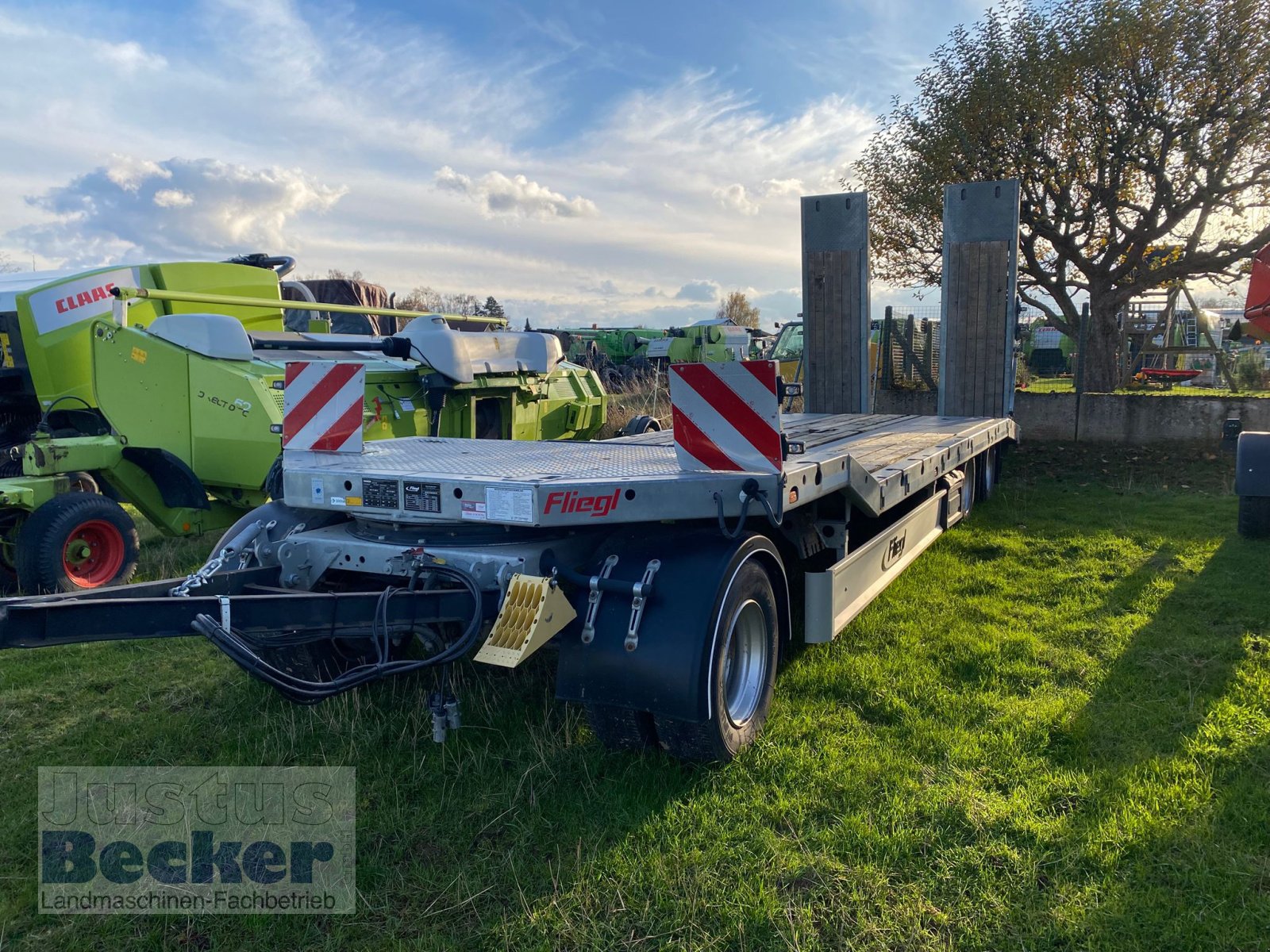 Tieflader van het type Fliegl DTS-S 300, Gebrauchtmaschine in Weimar-Niederwalgern (Foto 2)