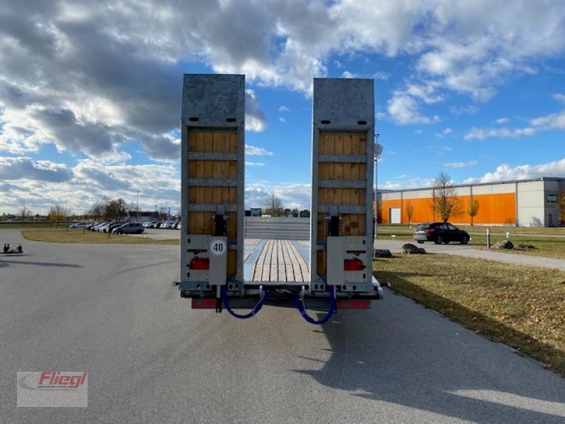 Tieflader des Typs Fliegl TPA 200, Neumaschine in Mühldorf (Bild 7)