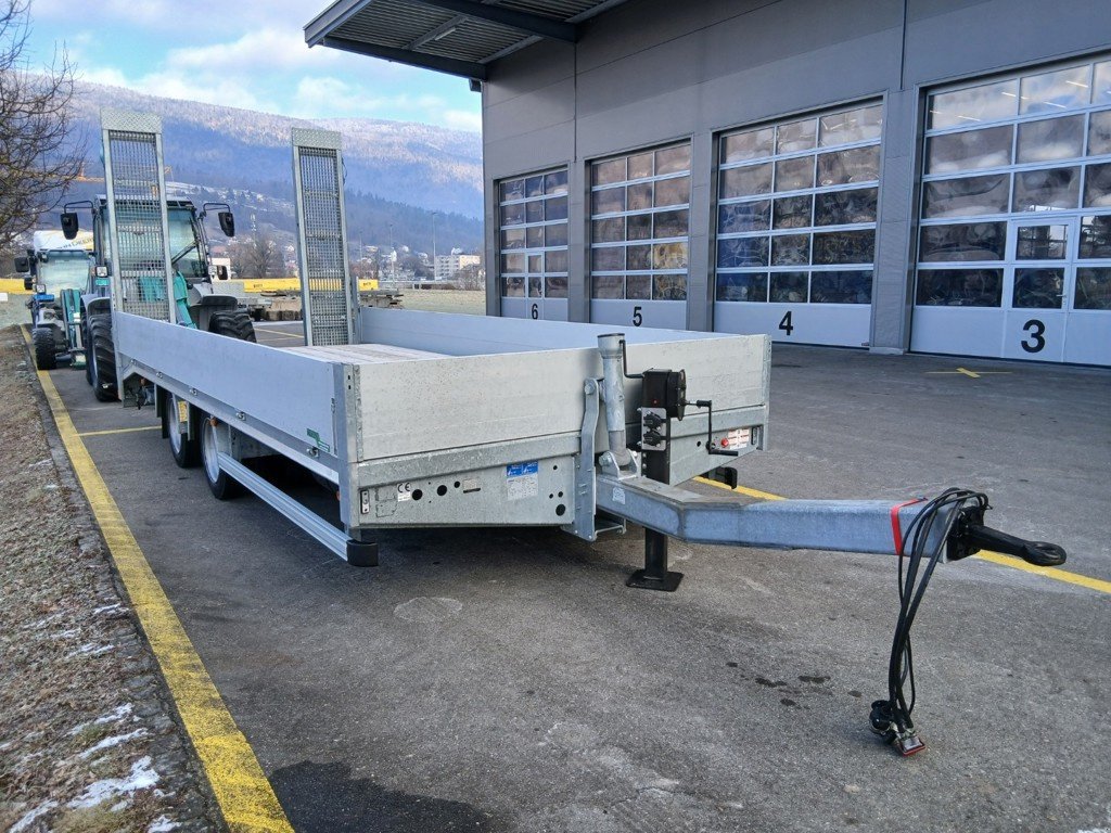 Tieflader типа Humbaur HBTZ 146225 BS, Ausstellungsmaschine в Lengnau (Фотография 2)