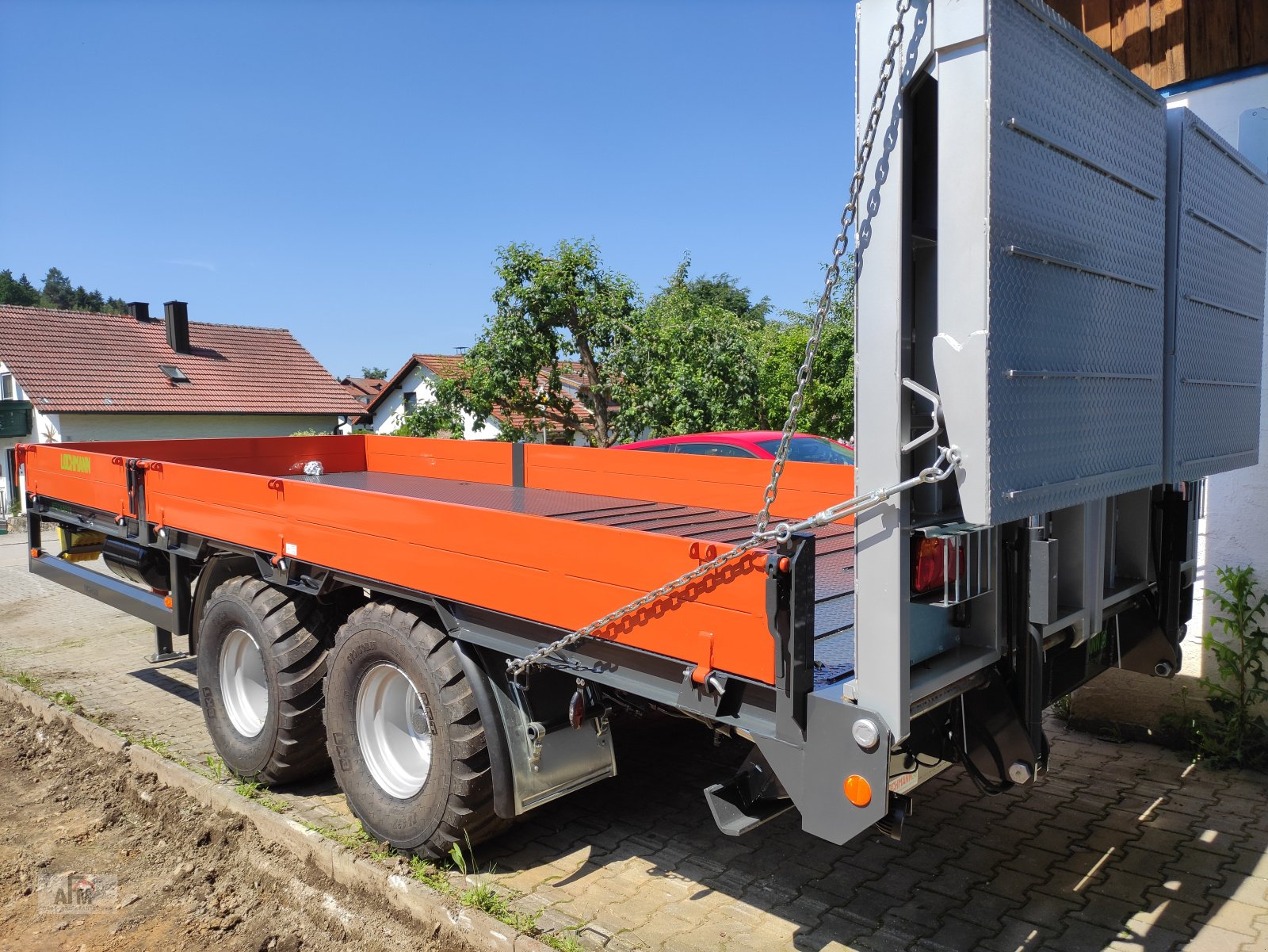 Tieflader des Typs Lochmann BL 14, Neumaschine in Haibach (Bild 2)