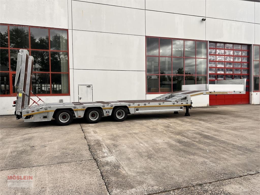 Tieflader van het type Möslein ST 3 3 Achs Satteltieflader neu, Gebrauchtmaschine in Schwebheim (Foto 5)