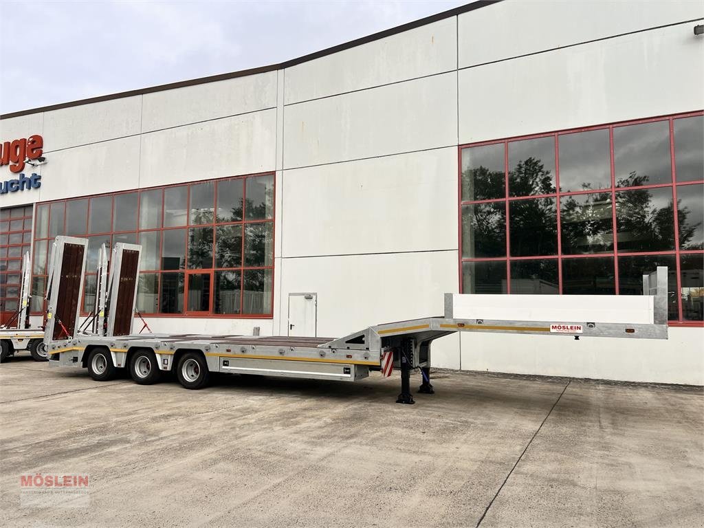 Tieflader van het type Möslein ST 3 3 Achs Satteltieflader neu, Gebrauchtmaschine in Schwebheim (Foto 3)