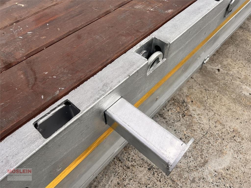 Tieflader van het type Möslein ST 3 3 Achs Satteltieflader neu, Gebrauchtmaschine in Schwebheim (Foto 12)