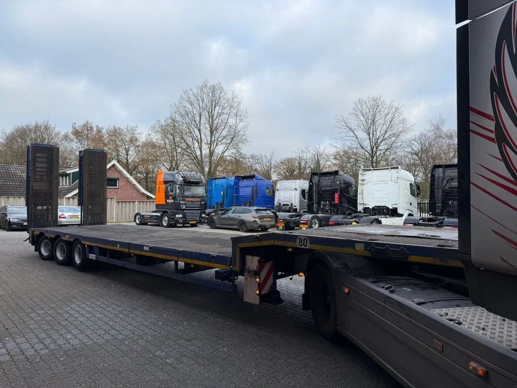 Tieflader des Typs Nooteboom 3AS gedwongen gestuurd Oprijkleppen Hefbaar bed!, Gebrauchtmaschine in Saasveld (Bild 9)