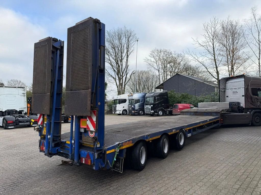 Tieflader des Typs Nooteboom 3AS gedwongen gestuurd Oprijkleppen Hefbaar bed!, Gebrauchtmaschine in Saasveld (Bild 4)