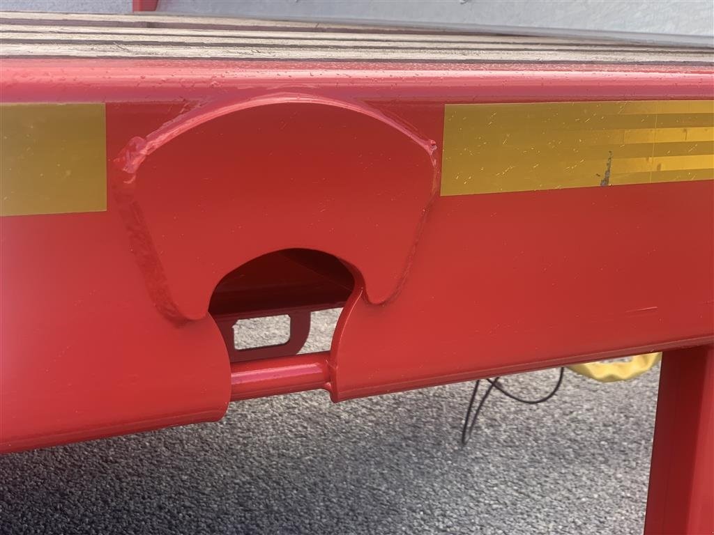 Tieflader tipa Oleo Mac 3 akslet maskintrailer, Gebrauchtmaschine u Ringe (Slika 4)