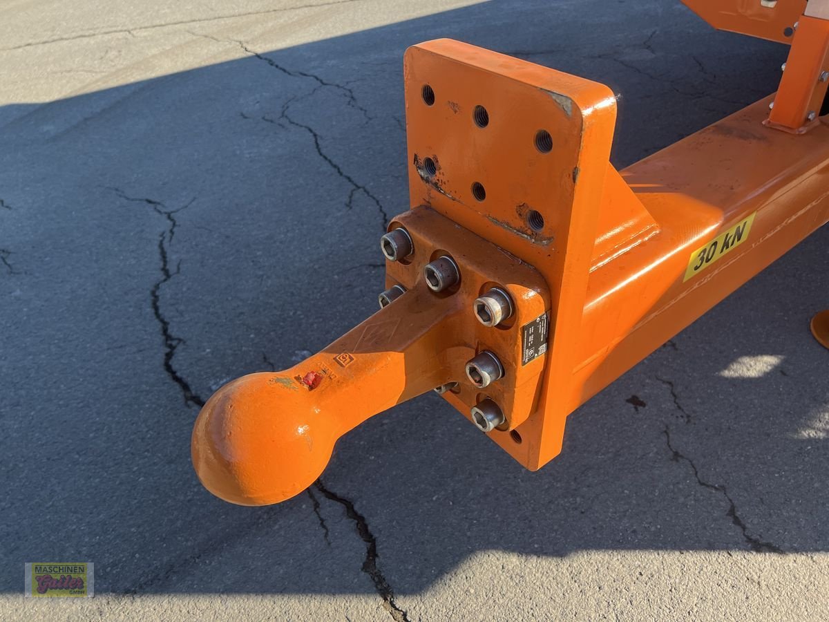 Tieflader des Typs PRONAR RC 2100/2 mit hydr. Rampen breite Ausführung, Neumaschine in Kötschach (Bild 20)