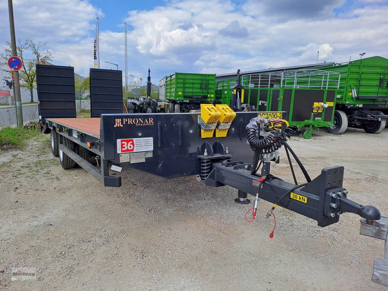 Tieflader des Typs PRONAR RC 2100/2, Neumaschine in Neumarkt (Bild 2)