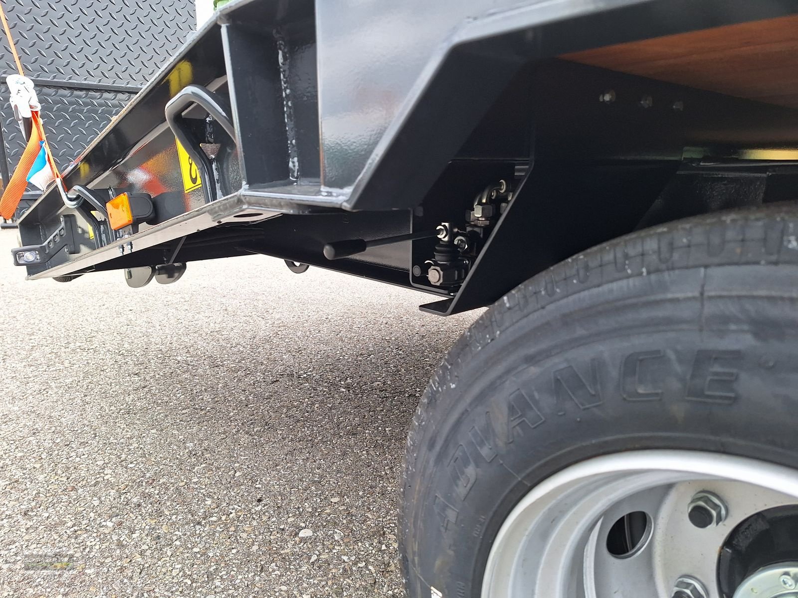 Tieflader des Typs PRONAR RC 2100/2, Neumaschine in Gampern (Bild 12)