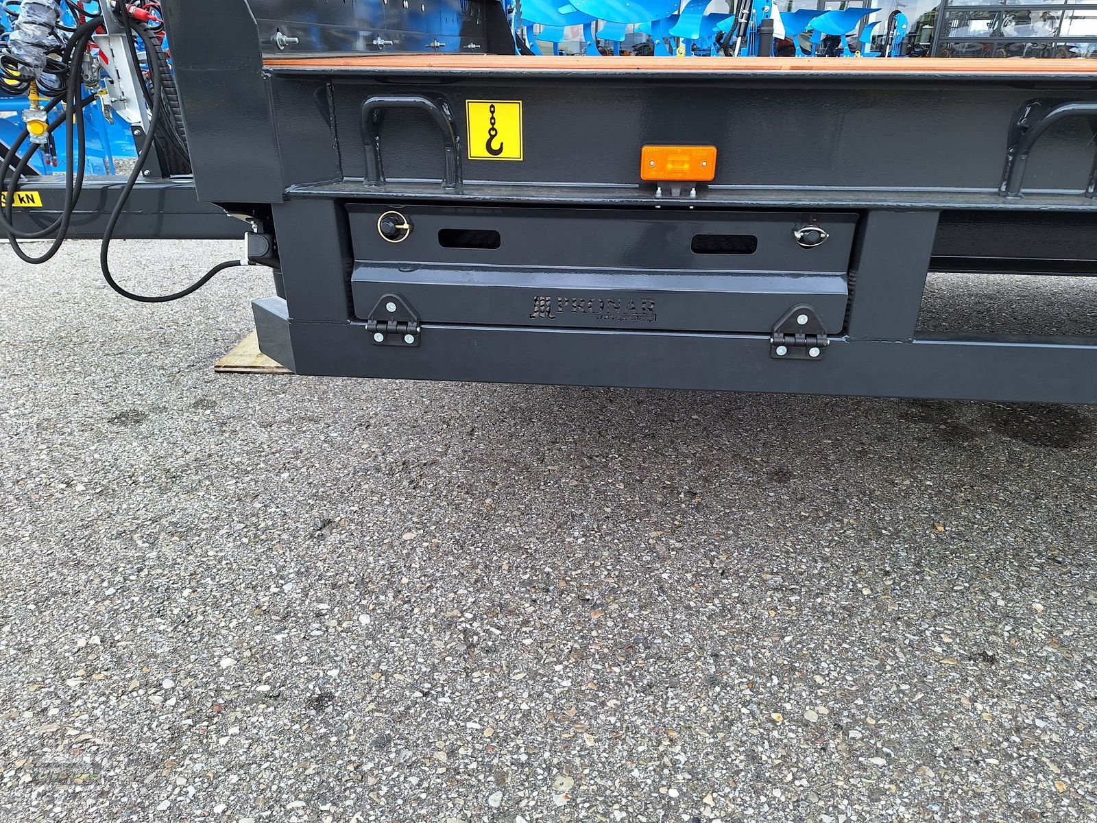 Tieflader des Typs PRONAR RC 2100/2, Neumaschine in Gampern (Bild 18)