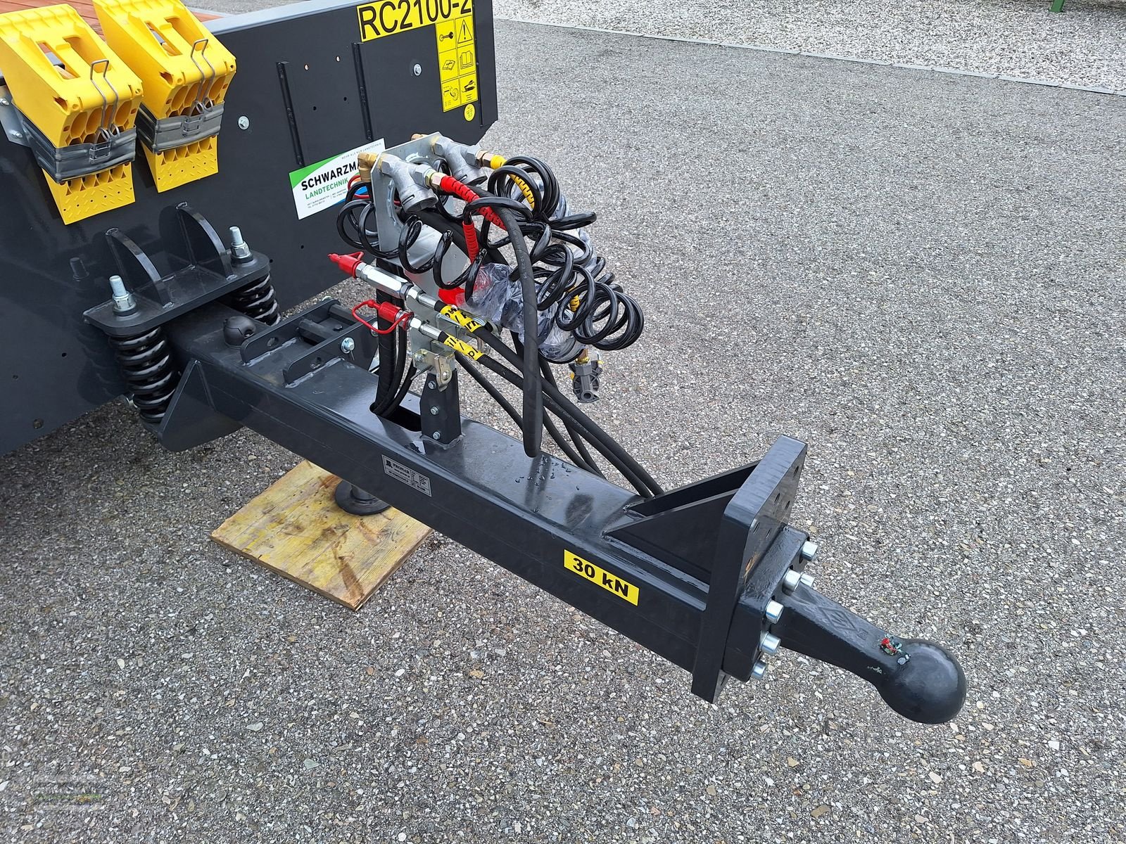 Tieflader des Typs PRONAR RC 2100/2, Neumaschine in Gampern (Bild 9)