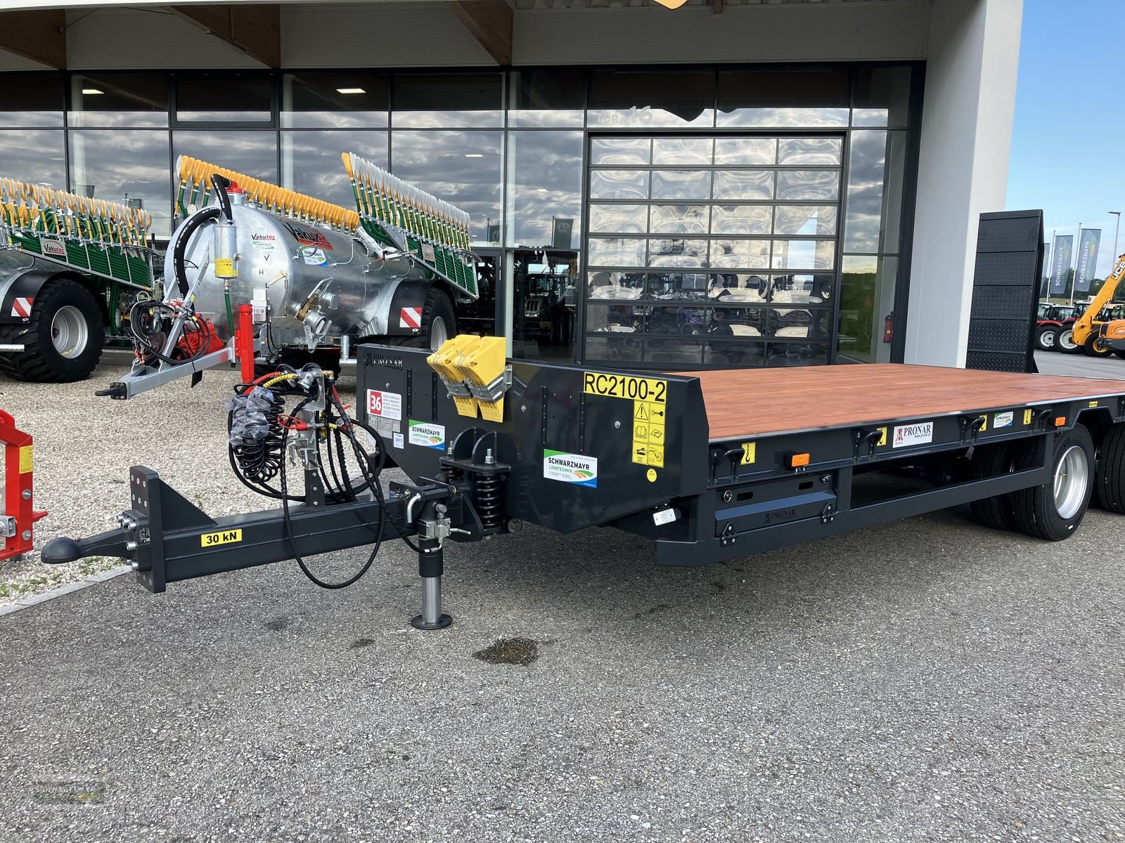 Tieflader des Typs PRONAR RC 2100/2, Neumaschine in Gampern (Bild 3)