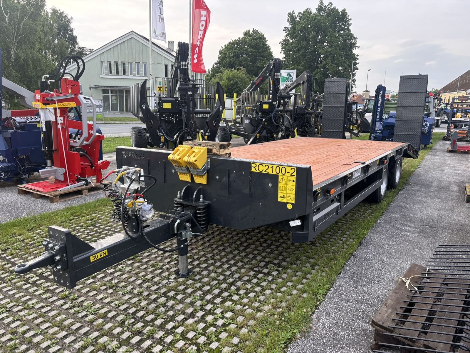 Tieflader des Typs PRONAR RC 2100 - 2, Neumaschine in Göpfritz (Bild 2)