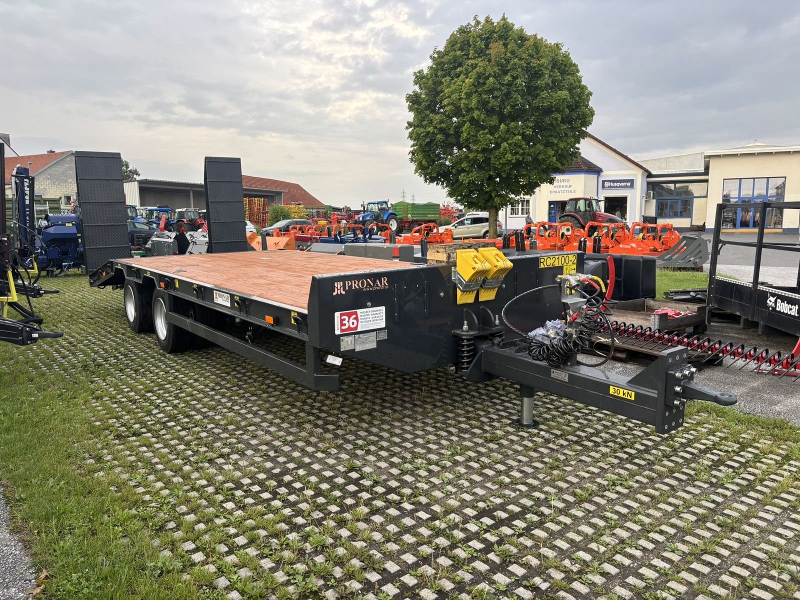 Tieflader des Typs PRONAR RC 2100 - 2, Neumaschine in Göpfritz (Bild 1)