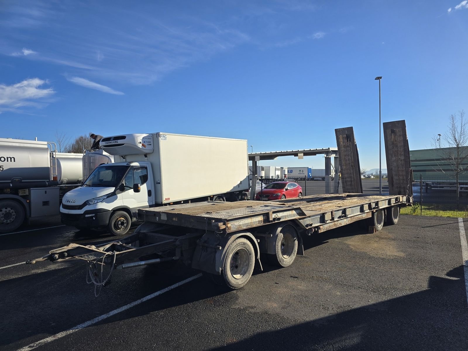 Tieflader от тип Schwarzmüller T4, Gebrauchtmaschine в Gabersdorf (Снимка 4)