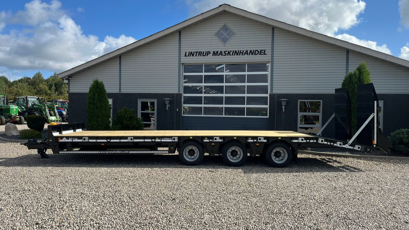 Tieflader tipa Sonstige 27TLL LANG MODEL med forbredningsudstyr samt kombi bremser, både luft og hydrauliske bremser. Affjedret træk og affjedret aksler. Med hydrauliske ramper og værktøjskasse, Gebrauchtmaschine u Lintrup (Slika 4)