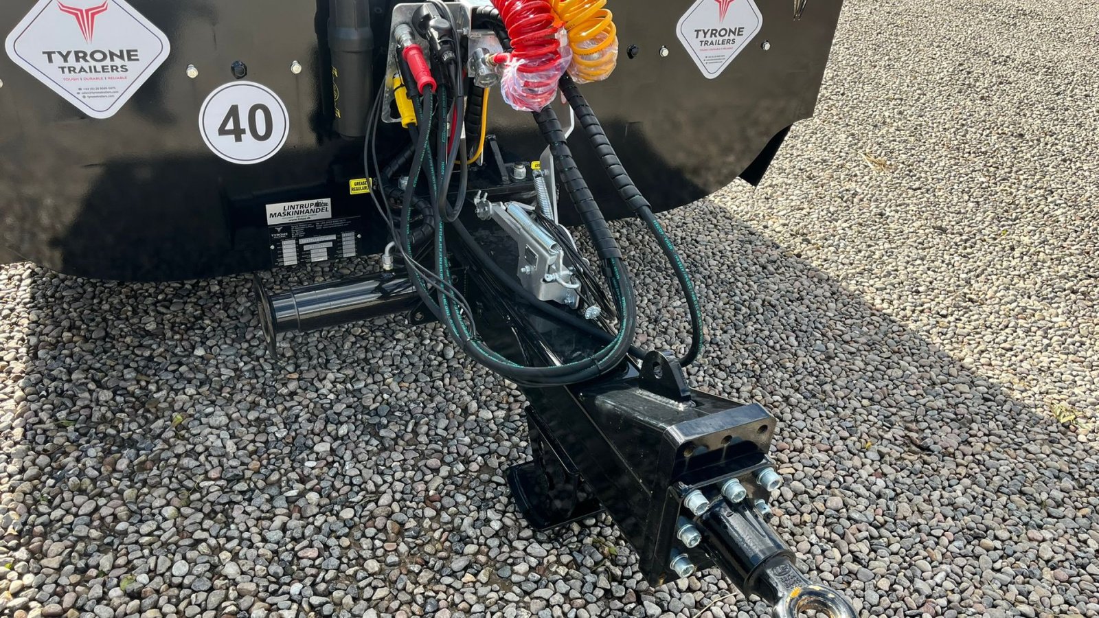 Tieflader tipa Sonstige 27TLL LANG MODEL med forbredningsudstyr samt kombi bremser, både luft og hydrauliske bremser. Affjedret træk og affjedret aksler. Med hydrauliske ramper og værktøjskasse, Gebrauchtmaschine u Lintrup (Slika 17)