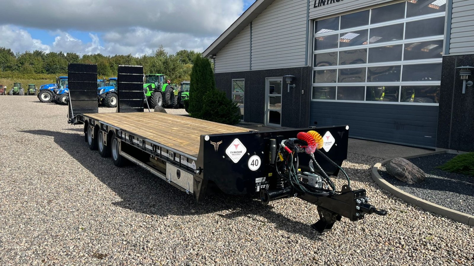 Tieflader tipa Sonstige 27TLL LANG MODEL med forbredningsudstyr samt kombi bremser, både luft og hydrauliske bremser. Affjedret træk og affjedret aksler. Med hydrauliske ramper og værktøjskasse, Gebrauchtmaschine u Lintrup (Slika 23)