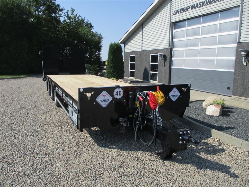 Tieflader tip Sonstige 27TLL LANG MODEL med kombi bremser, både luft og hydrauliske bremser. Affjedret træk og affjedret aksler. Med hydrauliske ramper og værktøjskasse, Gebrauchtmaschine in Lintrup (Poză 11)