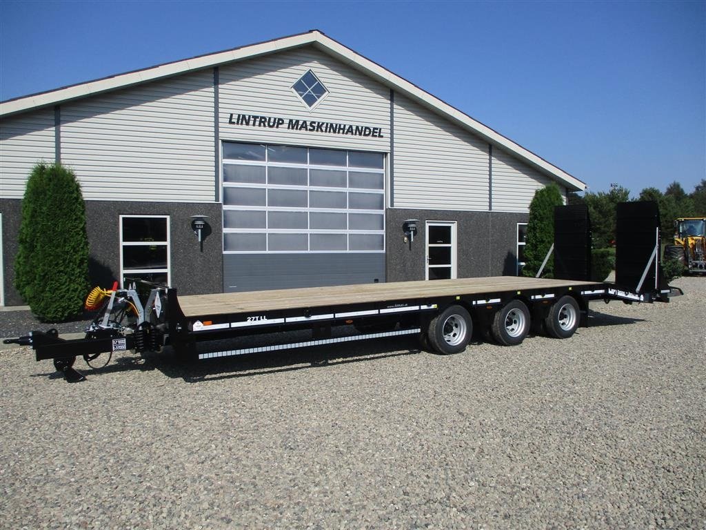 Tieflader tip Sonstige 27TLL LANG MODEL med kombi bremser, både luft og hydrauliske bremser. Affjedret træk og affjedret aksler. Med hydrauliske ramper og værktøjskasse, Gebrauchtmaschine in Lintrup (Poză 15)