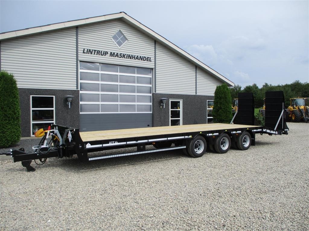 Tieflader tip Sonstige 27TLL LANG MODEL med kombi bremser, både luft og hydrauliske bremser. Affjedret træk og affjedret aksler. Med hydrauliske ramper og værktøjskasse, Gebrauchtmaschine in Lintrup (Poză 22)