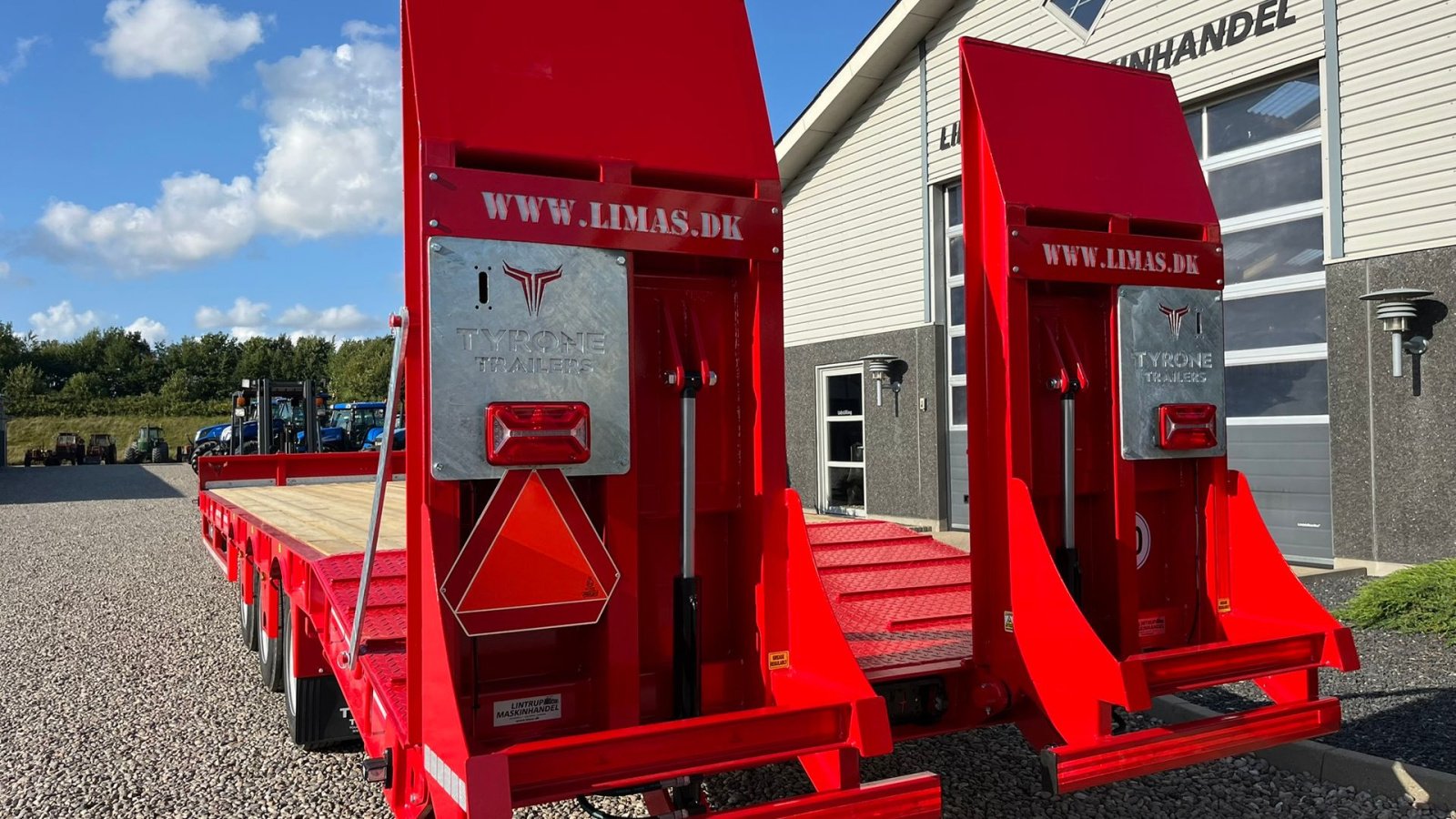 Tieflader of the type Sonstige 27TLL LANG MODEL med kombi bremser, både luft og hydrauliske bremser. Affjedret træk og affjedret aksler. Med hydrauliske ramper og værktøjskasse, Gebrauchtmaschine in Lintrup (Picture 9)