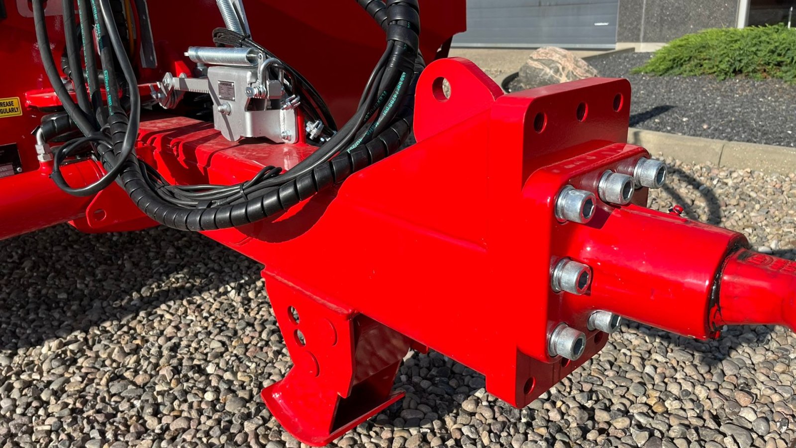 Tieflader of the type Sonstige 27TLL LANG MODEL med kombi bremser, både luft og hydrauliske bremser. Affjedret træk og affjedret aksler. Med hydrauliske ramper og værktøjskasse, Gebrauchtmaschine in Lintrup (Picture 15)