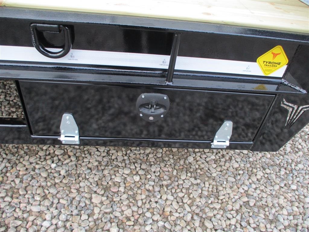 Tieflader typu Sonstige 27TLL med kombi bremser, både luft og hydrauliske bremser. Affjedret træk og affjedret aksler. Med hydrauliske ramper og værktøjskasse, Gebrauchtmaschine v Lintrup (Obrázek 21)