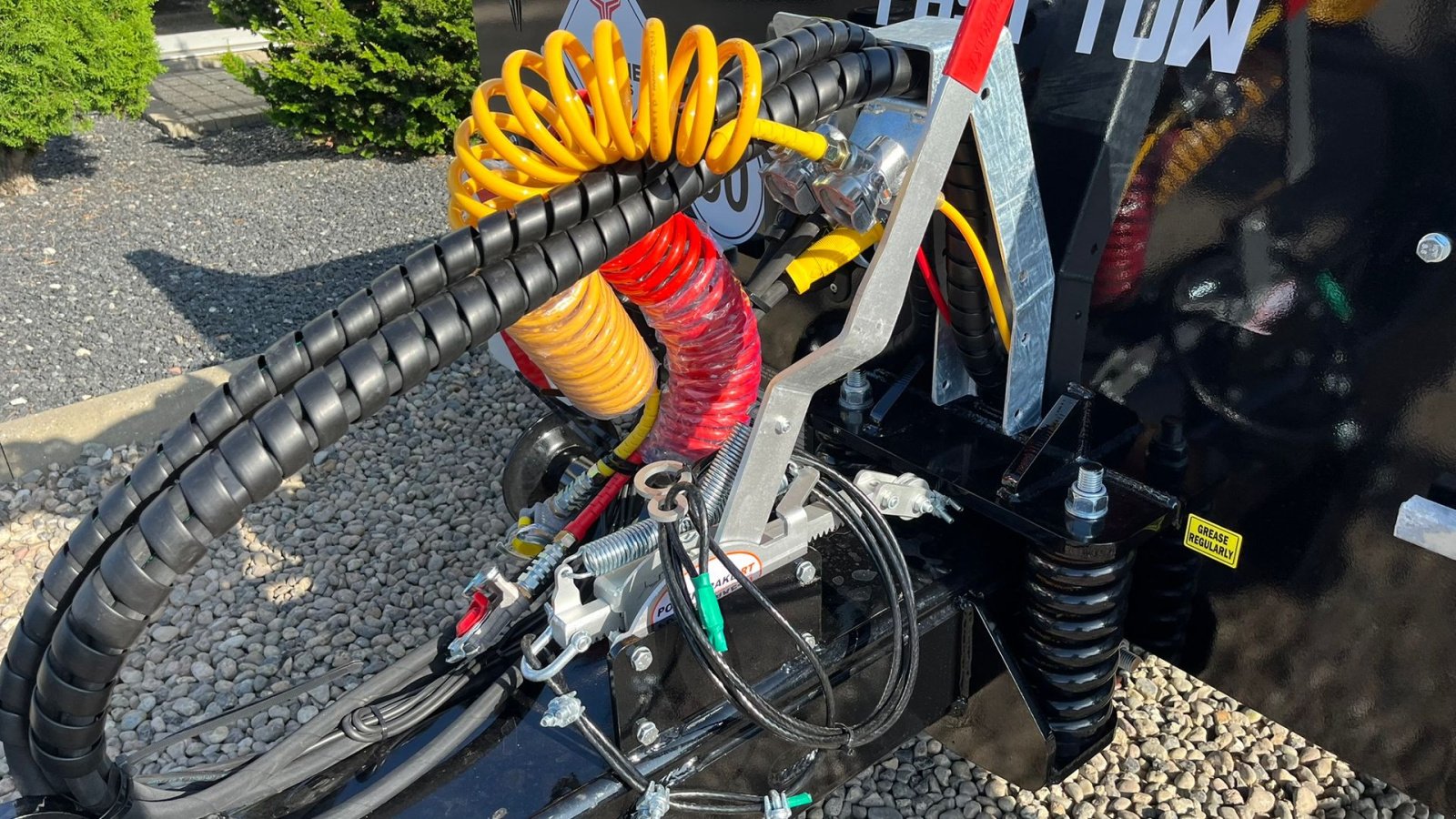 Tieflader tip Sonstige 33TLL LANG MODEL med kombi bremser, både luft og hydrauliske bremser. Affjedret træk og affjedret aksler. Med hydrauliske ramper og værktøjskasse, Gebrauchtmaschine in Lintrup (Poză 7)