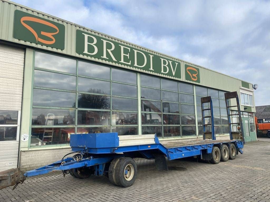 Tieflader des Typs Sonstige dieplader 4 assen, Gebrauchtmaschine in Roosendaal (Bild 4)