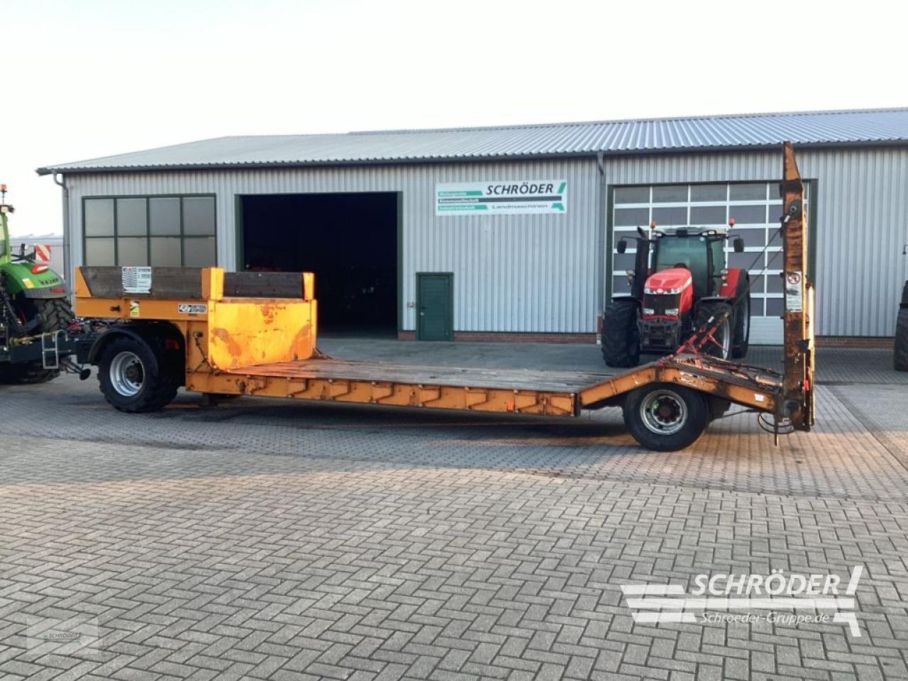 Tieflader van het type Sonstige TIEFLADER 12 T MIT DOLLYACHSE, Gebrauchtmaschine in Norden (Foto 1)