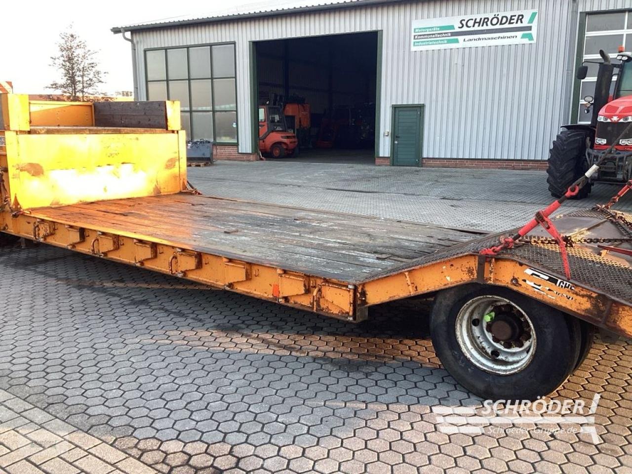 Tieflader van het type Sonstige TIEFLADER 12 T MIT DOLLYACHSE, Gebrauchtmaschine in Norden (Foto 2)