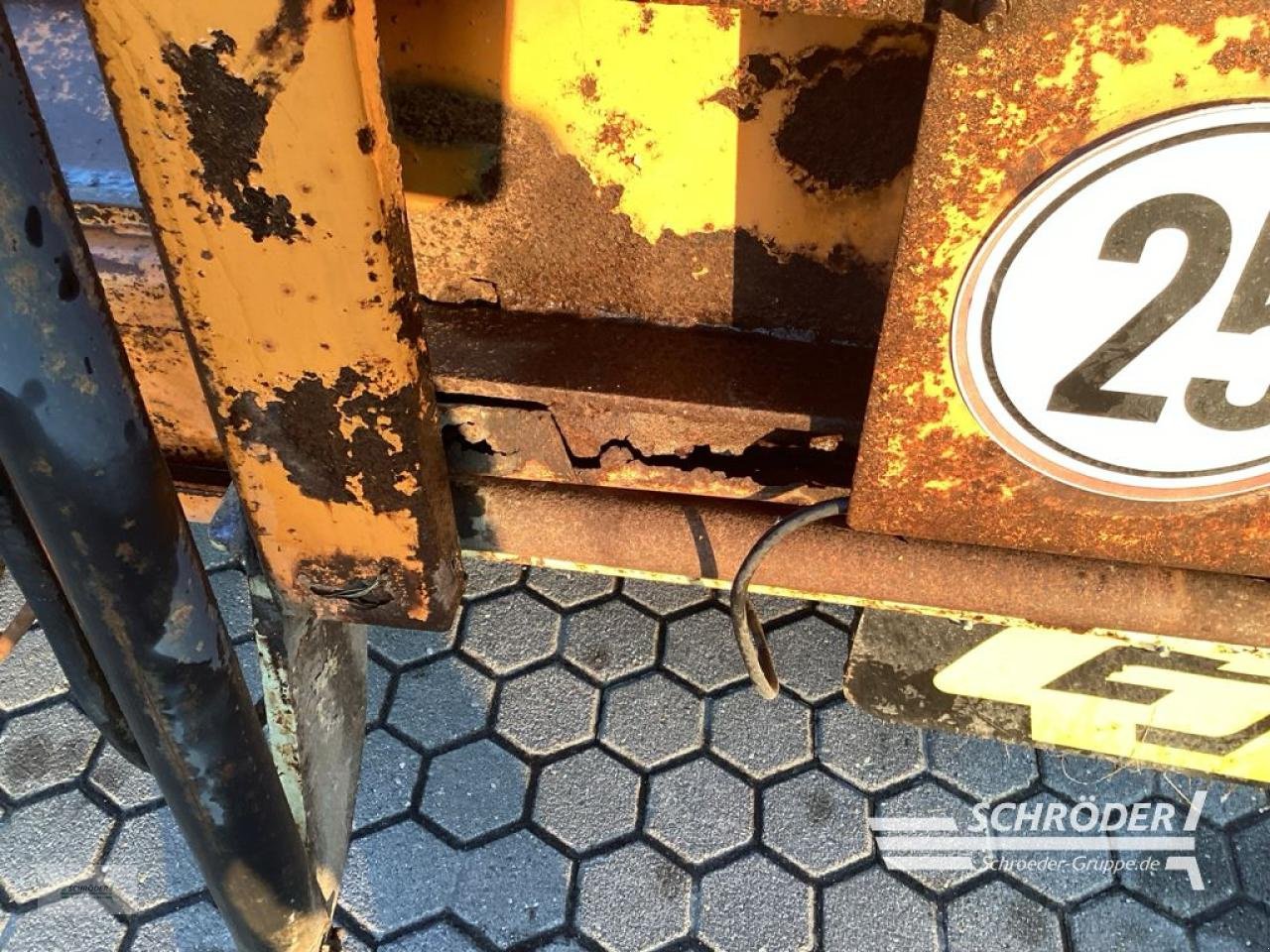 Tieflader van het type Sonstige TIEFLADER 12 T MIT DOLLYACHSE, Gebrauchtmaschine in Norden (Foto 3)