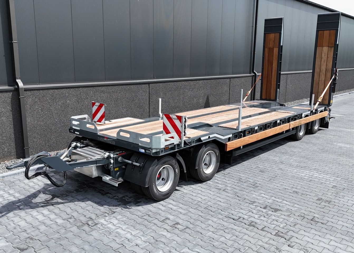 Tieflader des Typs Sonstige Twente Trailer 4 asser Dieplader, Neumaschine in Geesteren (Bild 1)