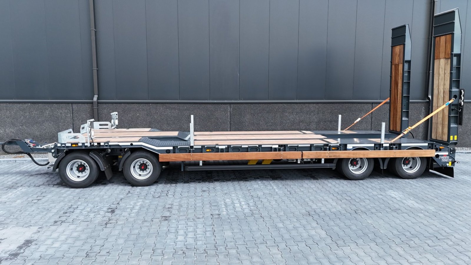 Tieflader des Typs Sonstige Twente Trailer 4 asser Dieplader, Neumaschine in Geesteren (Bild 2)