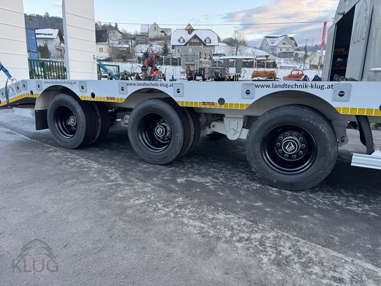 Tieflader za tip Stronga LL800 LowLoada Tridem, Neumaschine u Pirching am Traubenberg (Slika 16)