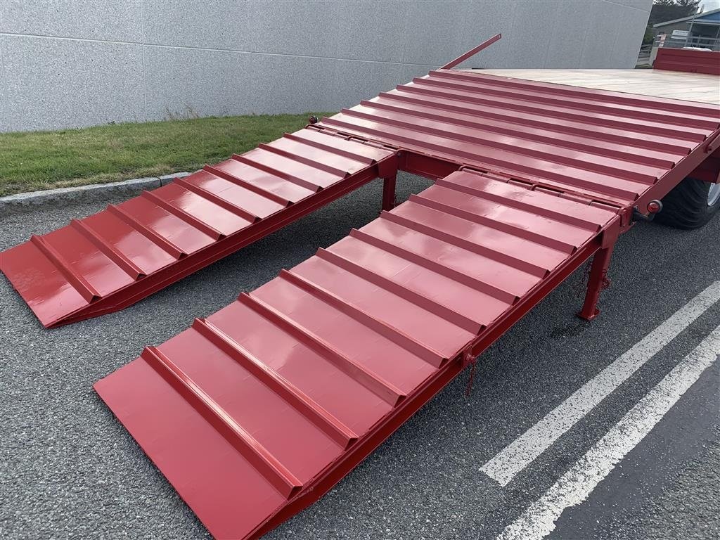 Tieflader des Typs Tinaz 12 tons maskintrailer med hydrauliske bredde ramper, Gebrauchtmaschine in Ringe (Bild 19)