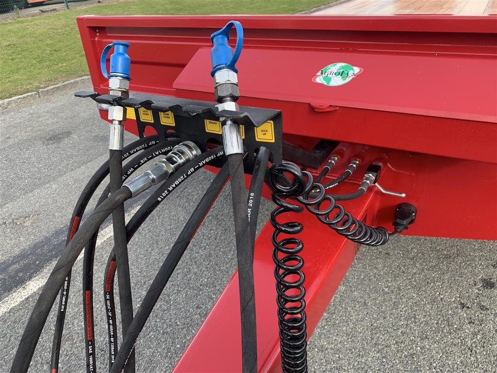 Tieflader des Typs Tinaz 12 tons maskintrailer med hydrauliske bredde ramper, Gebrauchtmaschine in Ringe (Bild 16)