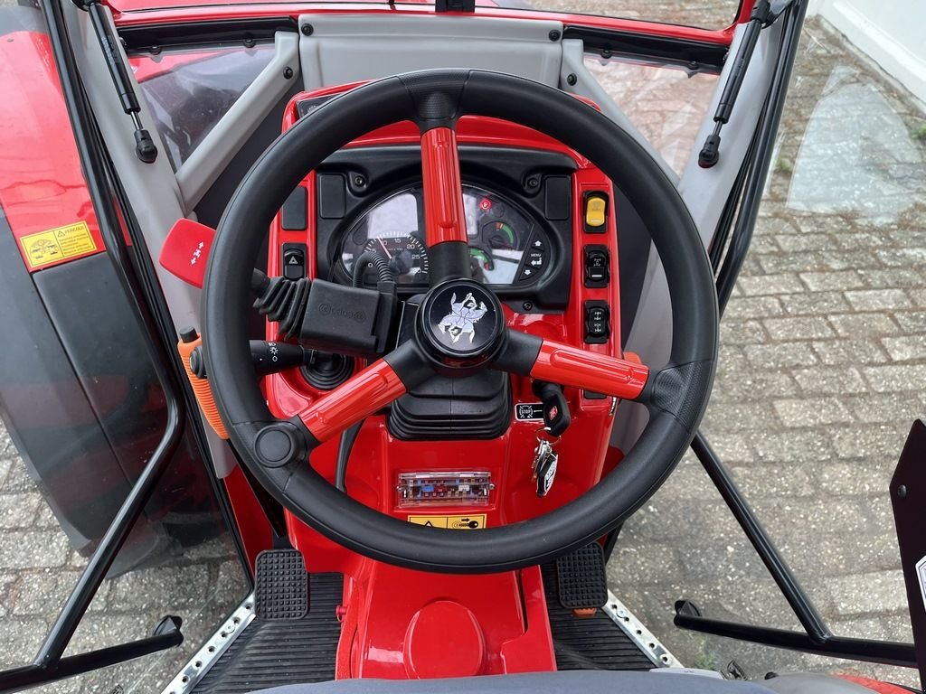 Traktor des Typs Antonio Carraro SR 7600, Neumaschine in Kampen (Bild 5)
