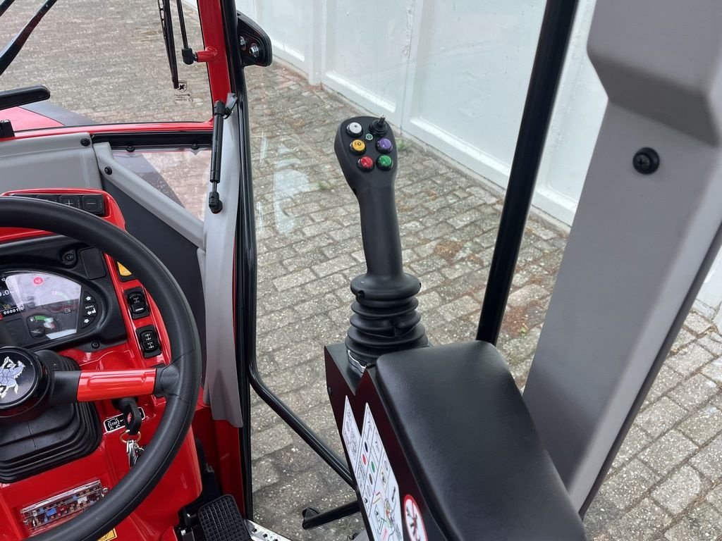 Traktor des Typs Antonio Carraro SR 7600, Neumaschine in Kampen (Bild 6)