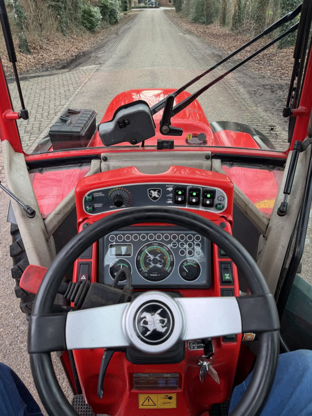 Traktor типа Antonio Carraro SRH 9800 Infinity, Gebrauchtmaschine в Rossum (Фотография 9)