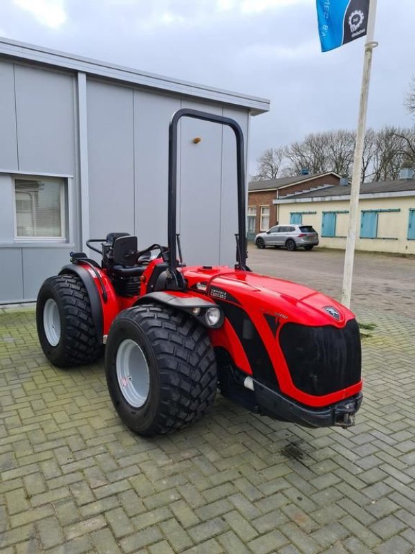 Traktor des Typs Antonio Carraro SRX 7800, Gebrauchtmaschine in Kampen (Bild 2)