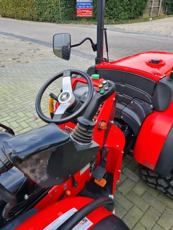 Traktor typu Antonio Carraro SRX 7800, Gebrauchtmaschine w Kampen (Zdjęcie 11)