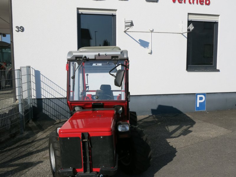 Traktor типа Antonio Carraro TTR 4400 HST, Gebrauchtmaschine в Schorndorf (Фотография 1)