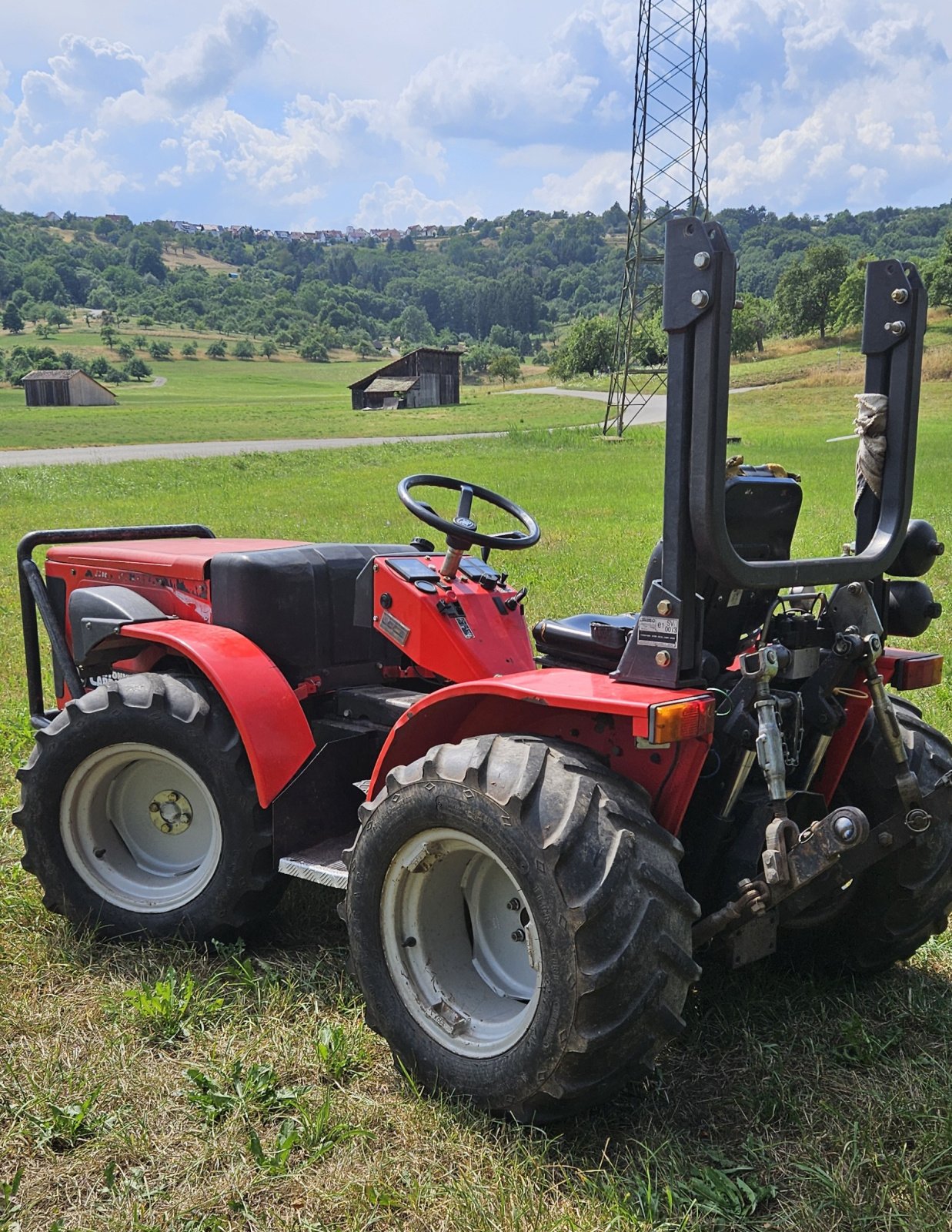Traktor типа Antonio Carraro TTR 4400, Gebrauchtmaschine в Schorndorf-Miedelsbach (Фотография 2)