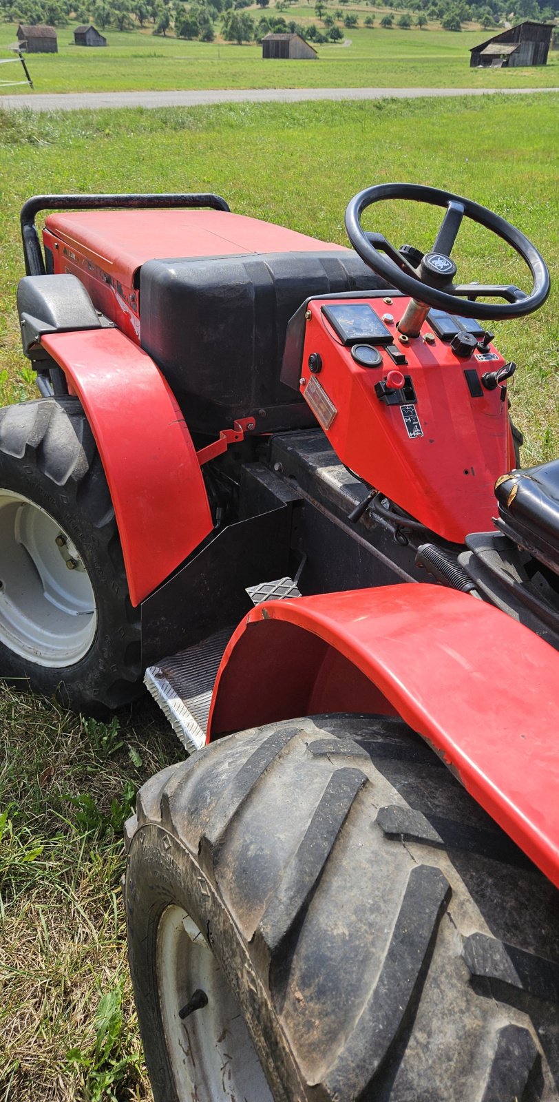 Traktor типа Antonio Carraro TTR 4400, Gebrauchtmaschine в Schorndorf-Miedelsbach (Фотография 7)